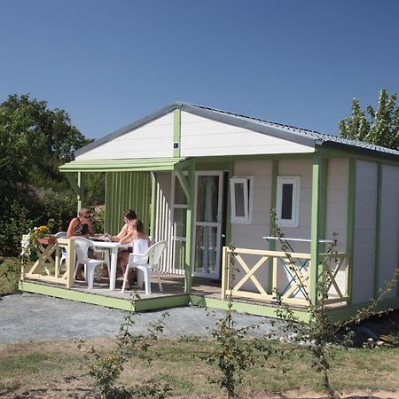 Camping Des Rulieres Hotel Saint-Valerien Room photo